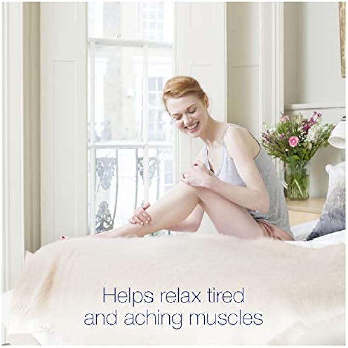 Dove Relaxing Care Lavender & Chamomile Bath Salts with Skin-Natural moisturisers to Relax Your Mind & Body, Leaving Your Skin Smooth & Soft 900 g - Image 4